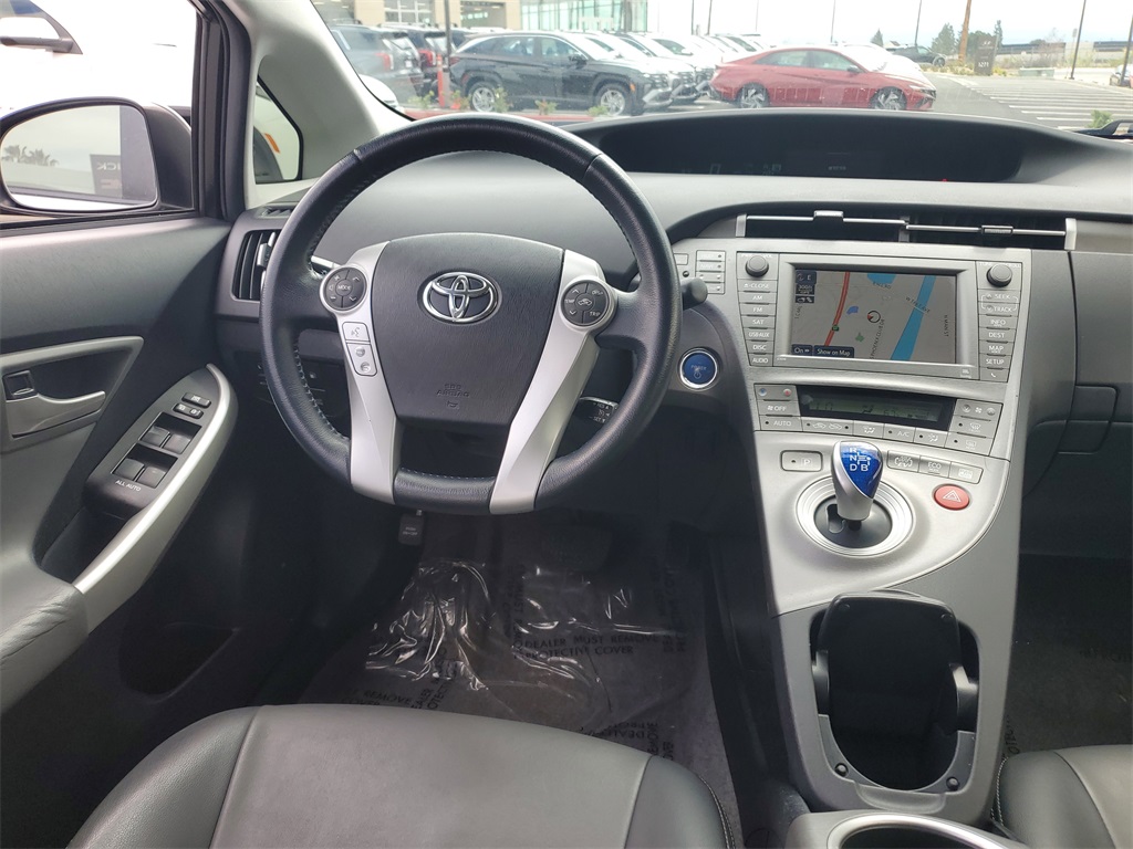 Vehicle image 9 of 28