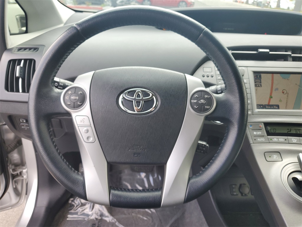 Vehicle image 20 of 28