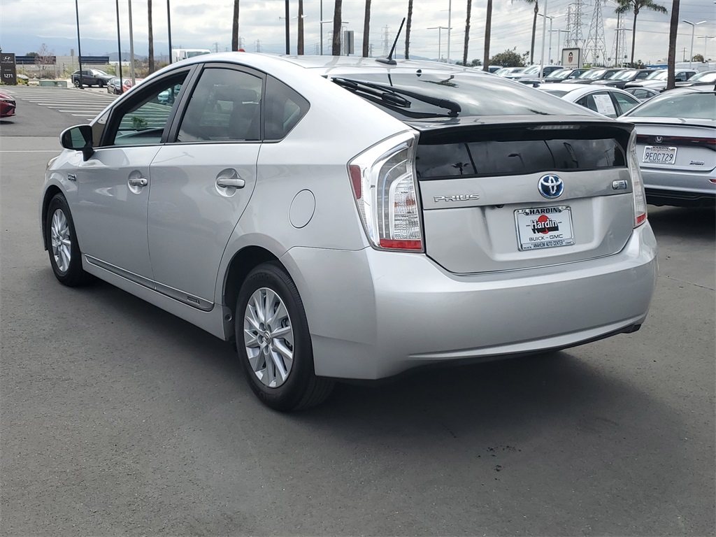 Vehicle image 4 of 28