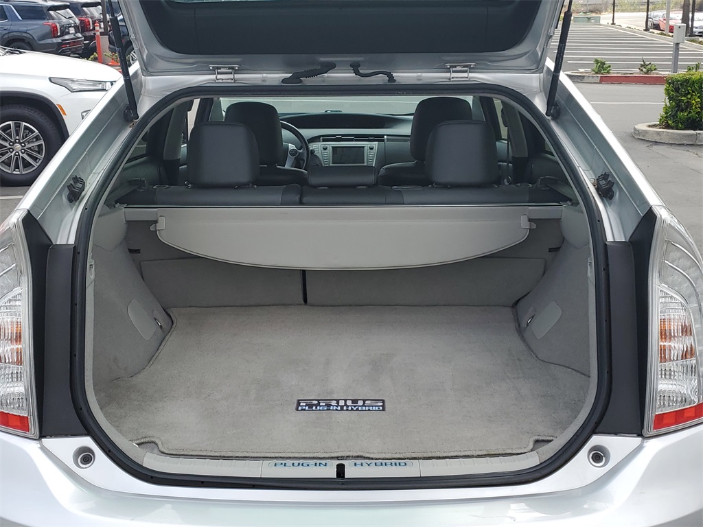 Vehicle image 7 of 28