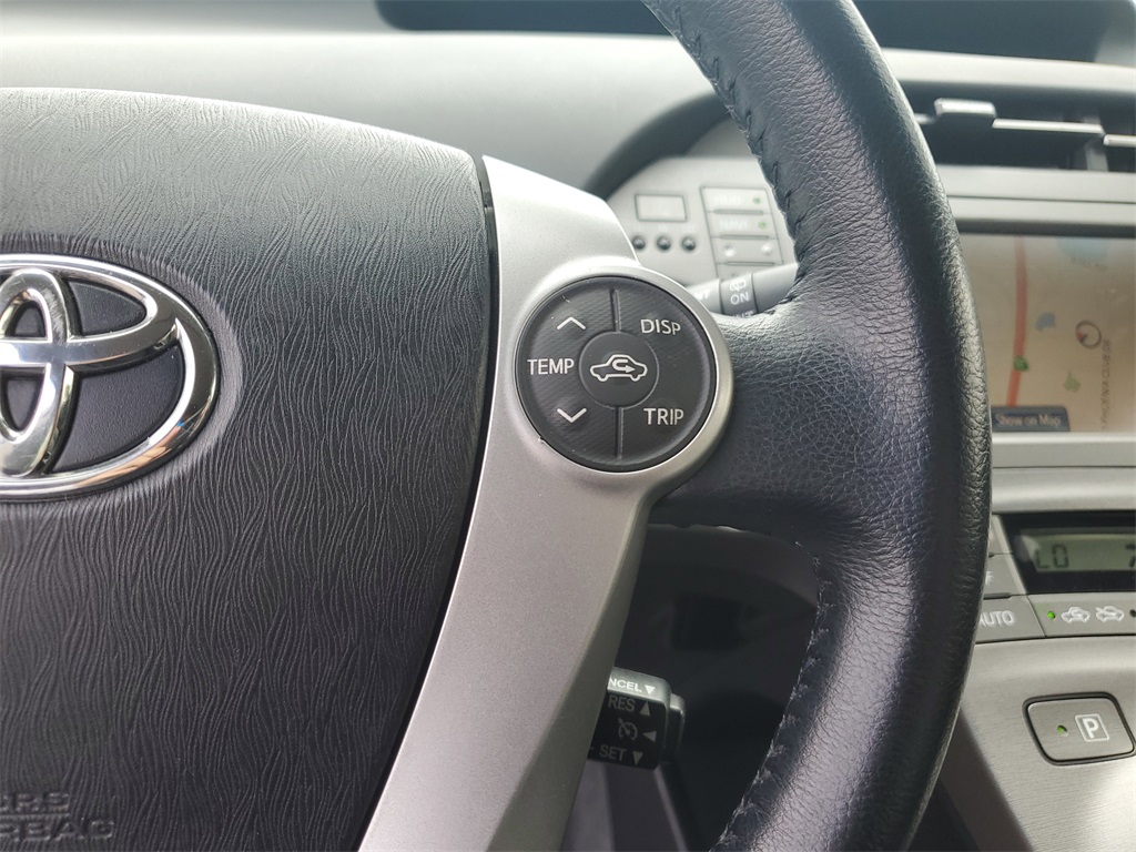 Vehicle image 22 of 28