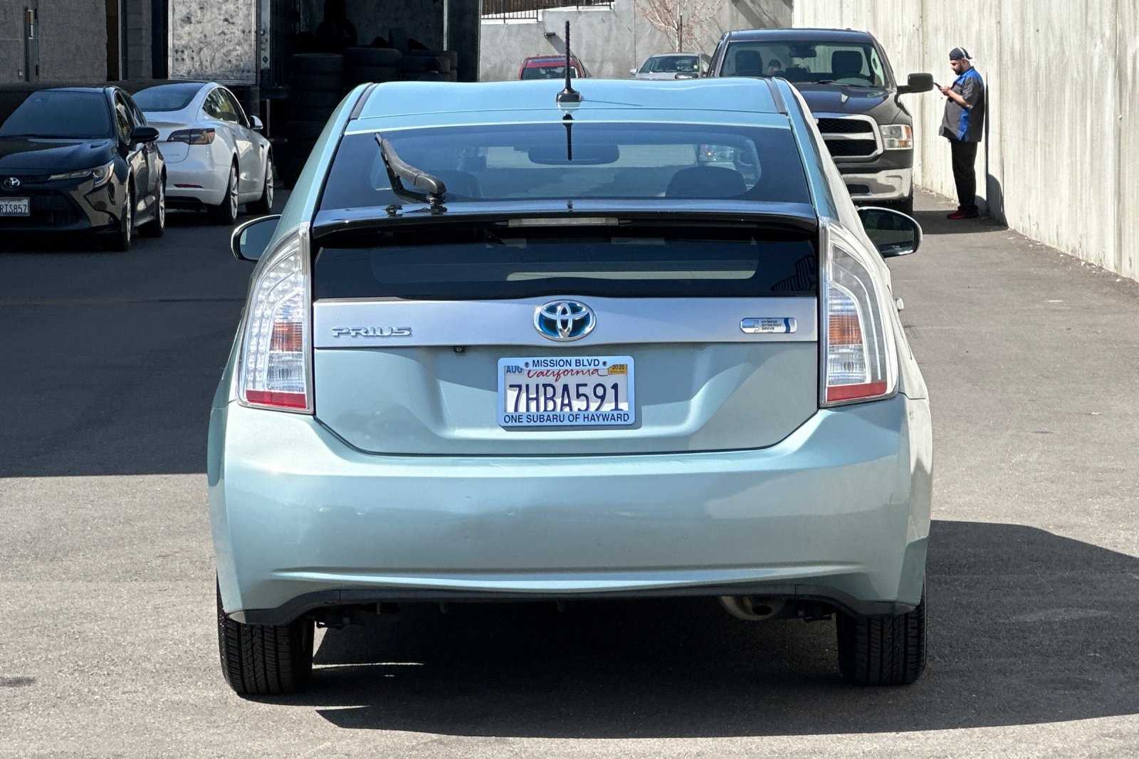 Vehicle image 5 of 32