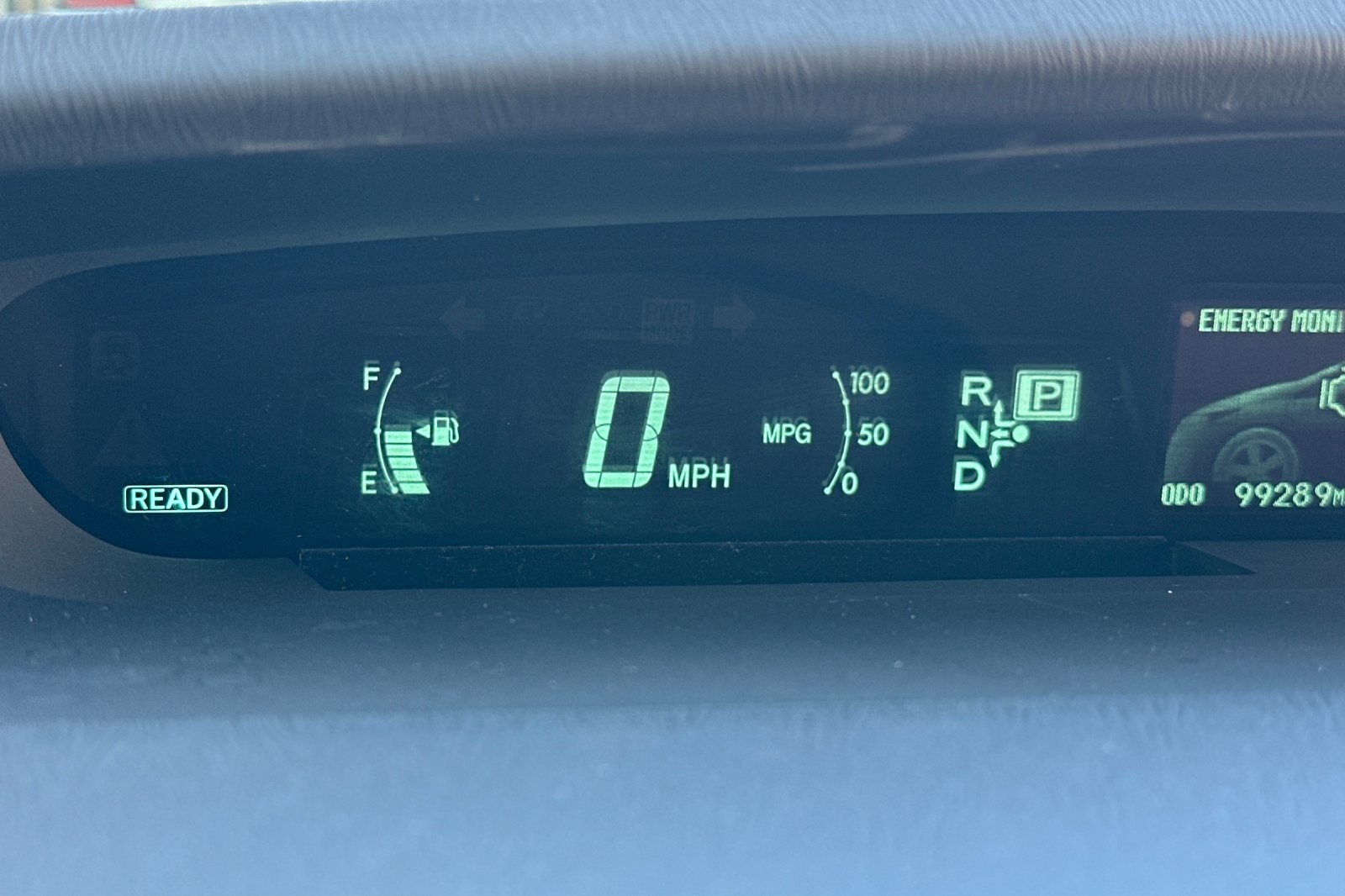 Vehicle image 27 of 32