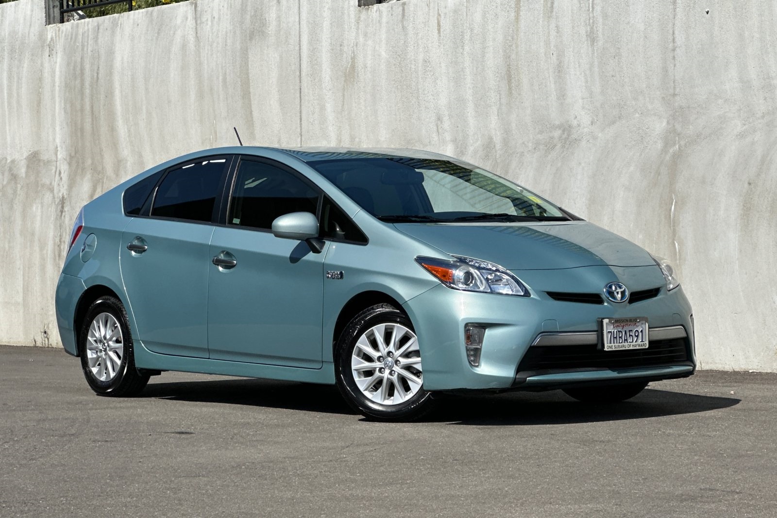 Vehicle image 6 of 32