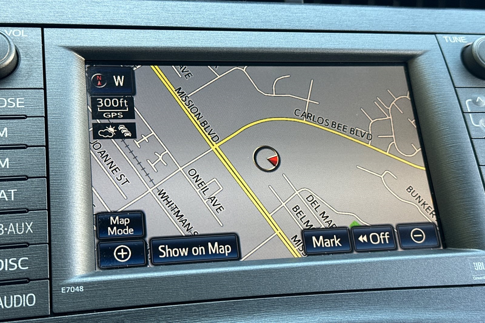 Vehicle image 21 of 32
