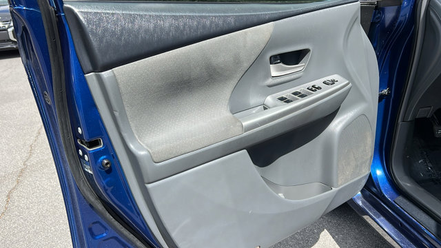 Vehicle image 23 of 30
