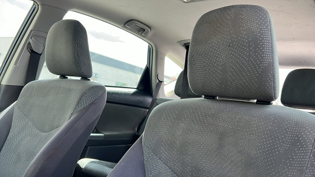 Vehicle image 11 of 30