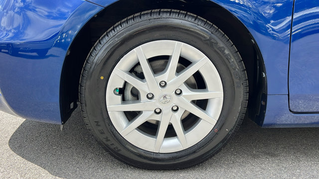 Vehicle image 9 of 30