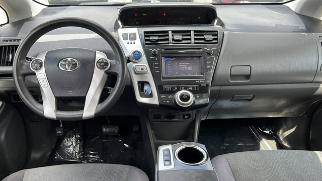 Vehicle image 26 of 30
