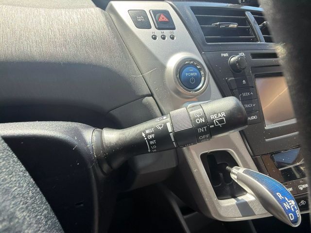Vehicle image 14 of 34