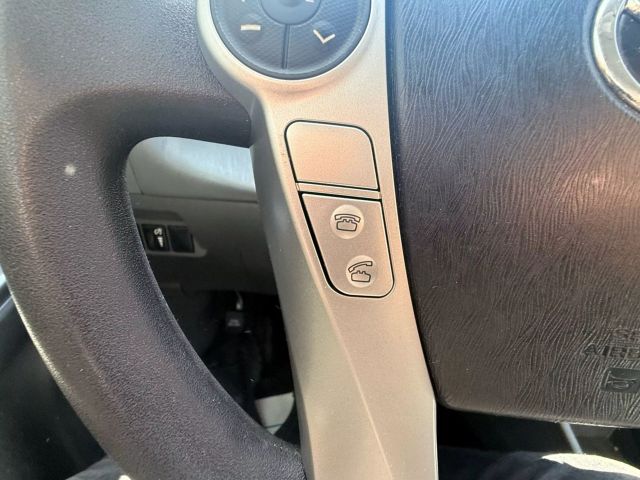 Vehicle image 12 of 34