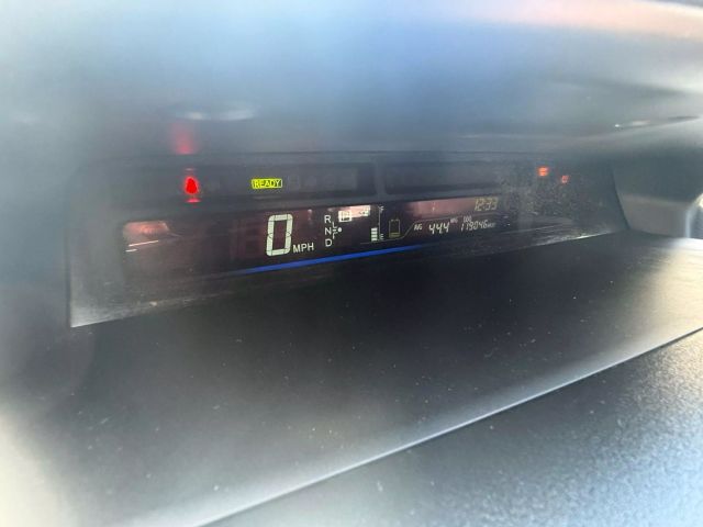 Vehicle image 18 of 34
