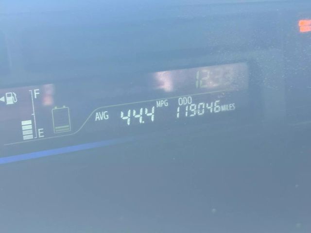 Vehicle image 19 of 34