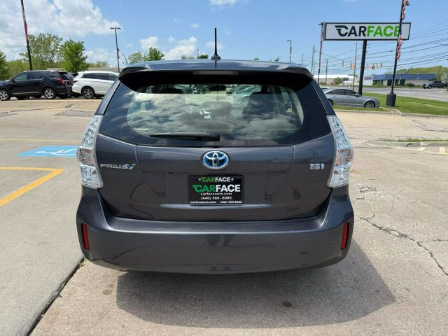 Vehicle image 9 of 52