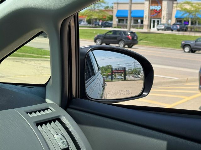 Vehicle image 46 of 52