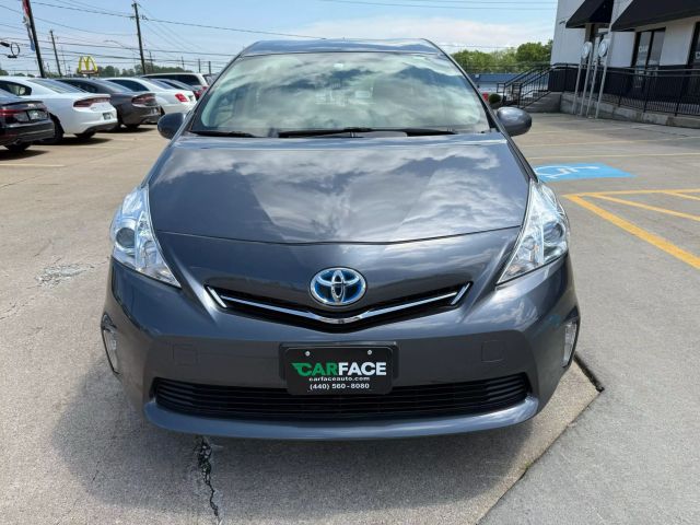 Vehicle image 13 of 52