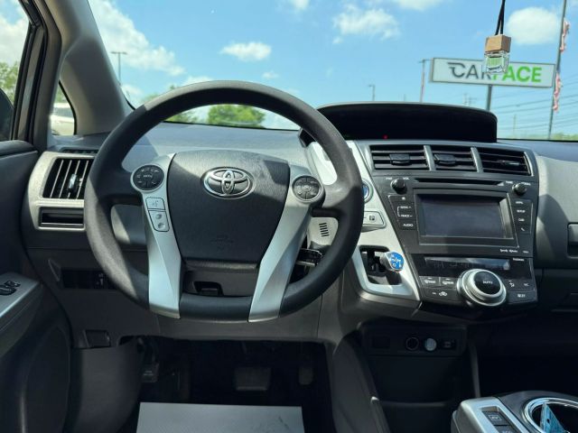 Vehicle image 26 of 52