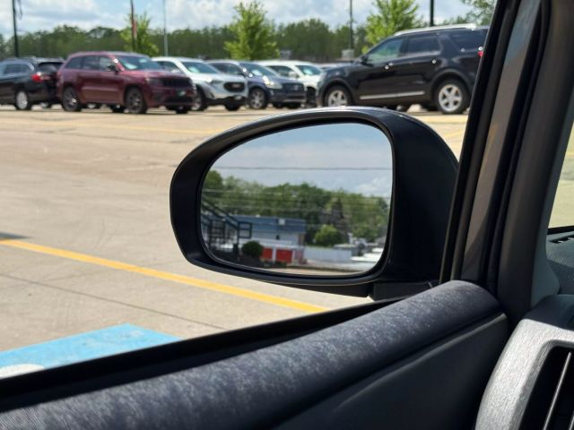 Vehicle image 45 of 52