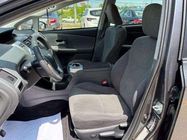 Vehicle image 19 of 52