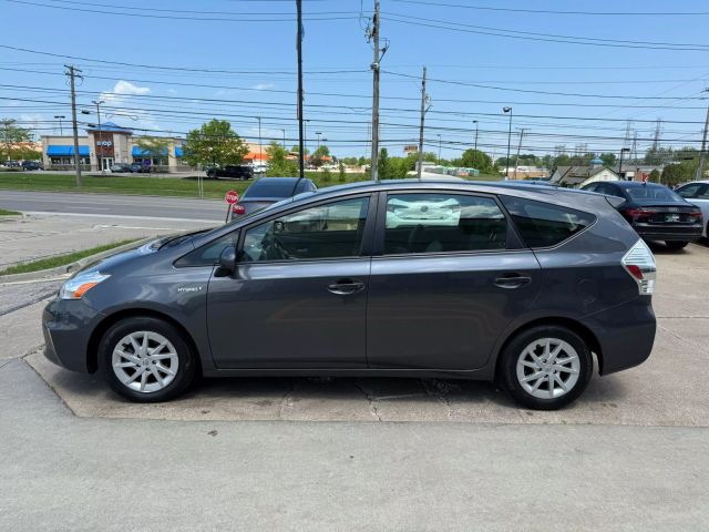 Vehicle image 12 of 52