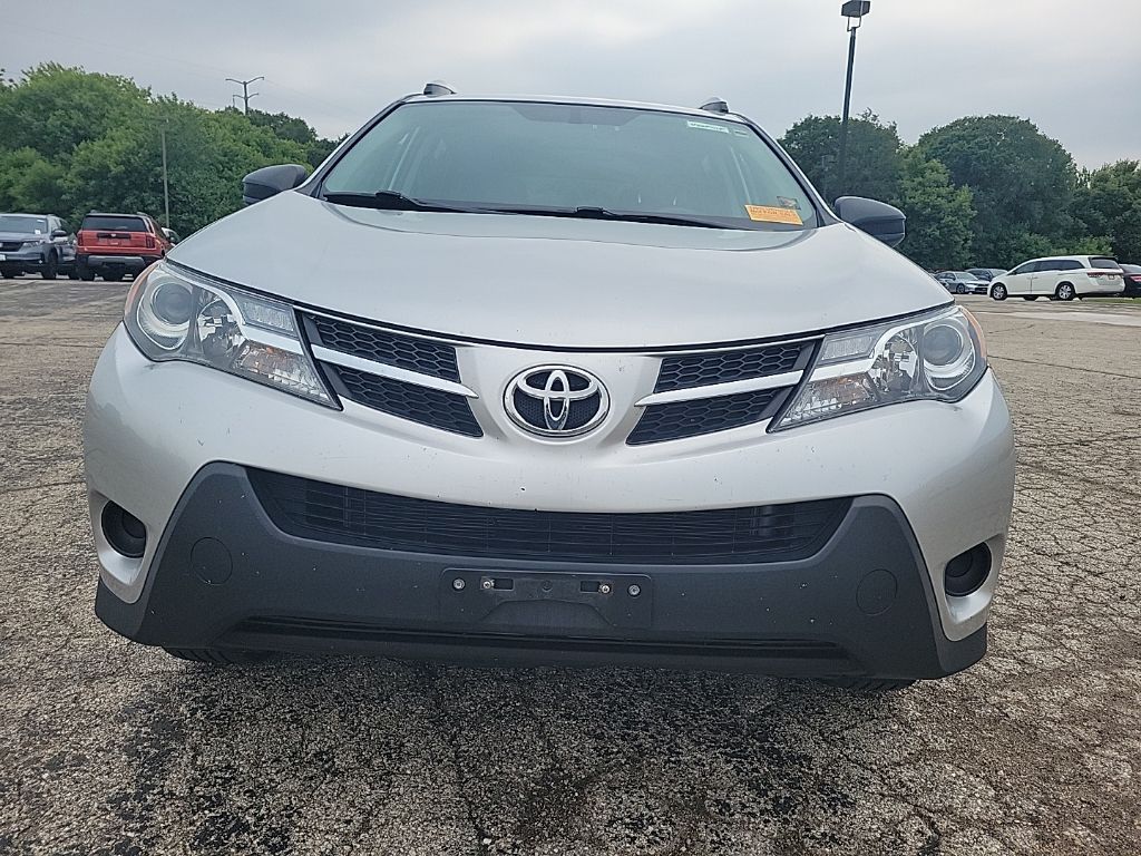 Vehicle image 8 of 12