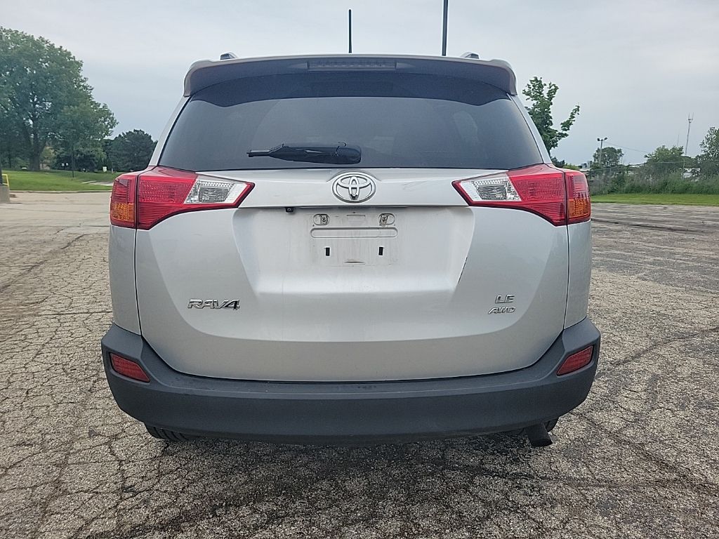 Vehicle image 5 of 12