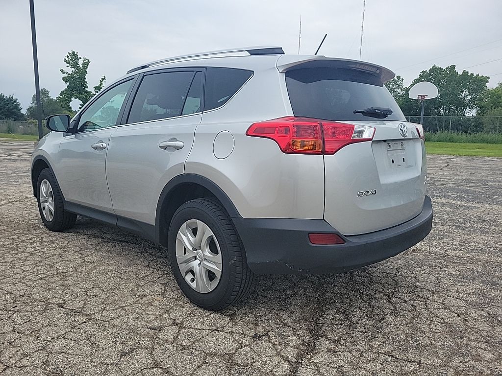Vehicle image 6 of 12