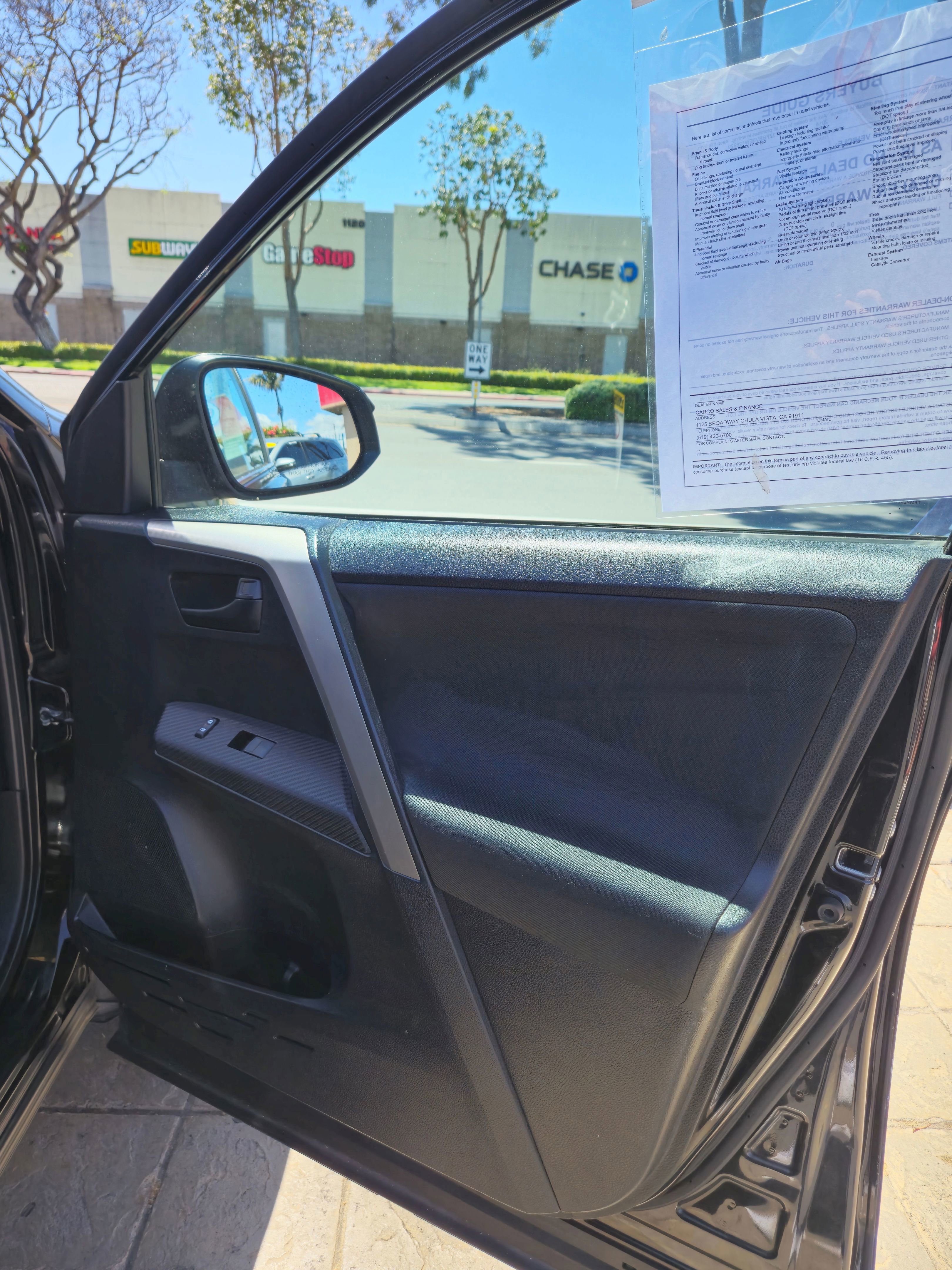 Vehicle image 18 of 22