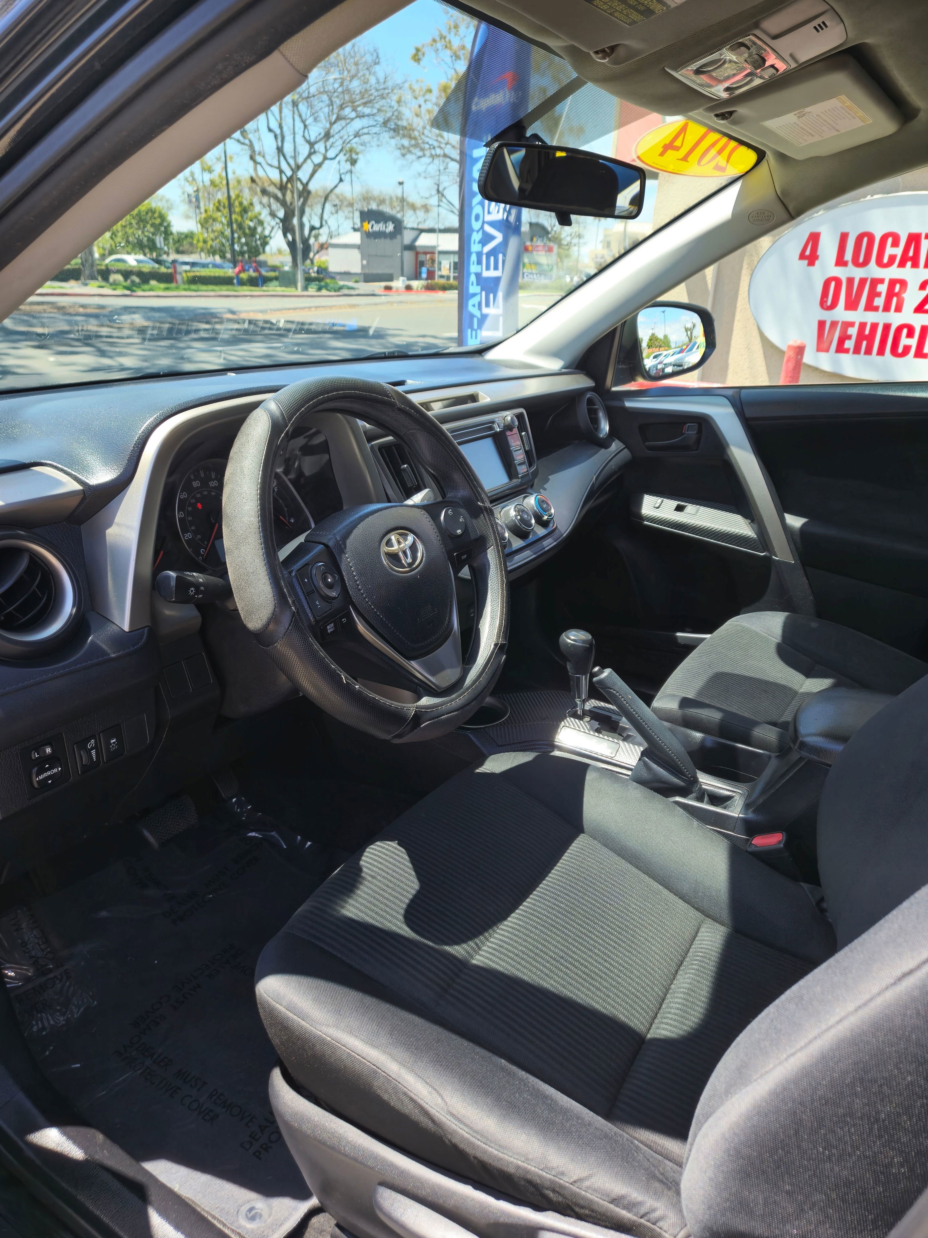 Vehicle image 9 of 22