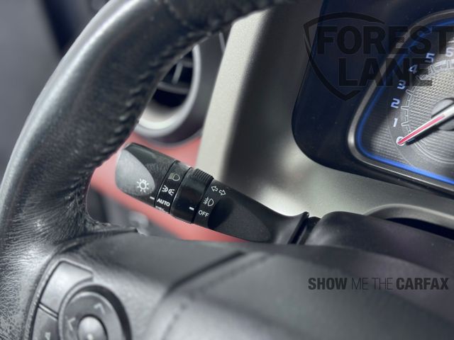 Vehicle image 38 of 40