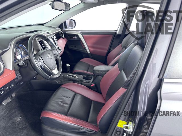 Vehicle image 14 of 40