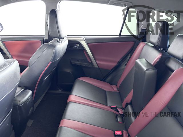 Vehicle image 13 of 40