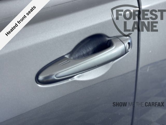 Vehicle image 29 of 40