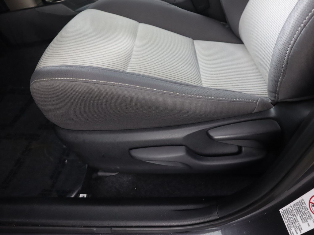 Vehicle image 36 of 37