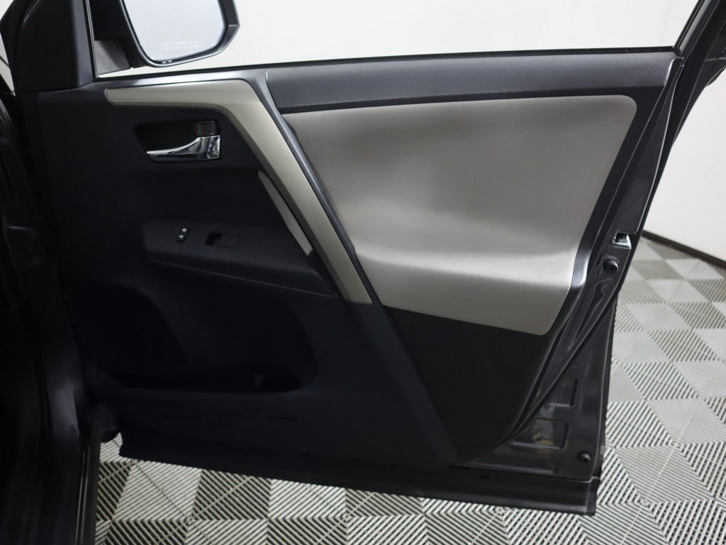 Vehicle image 37 of 37