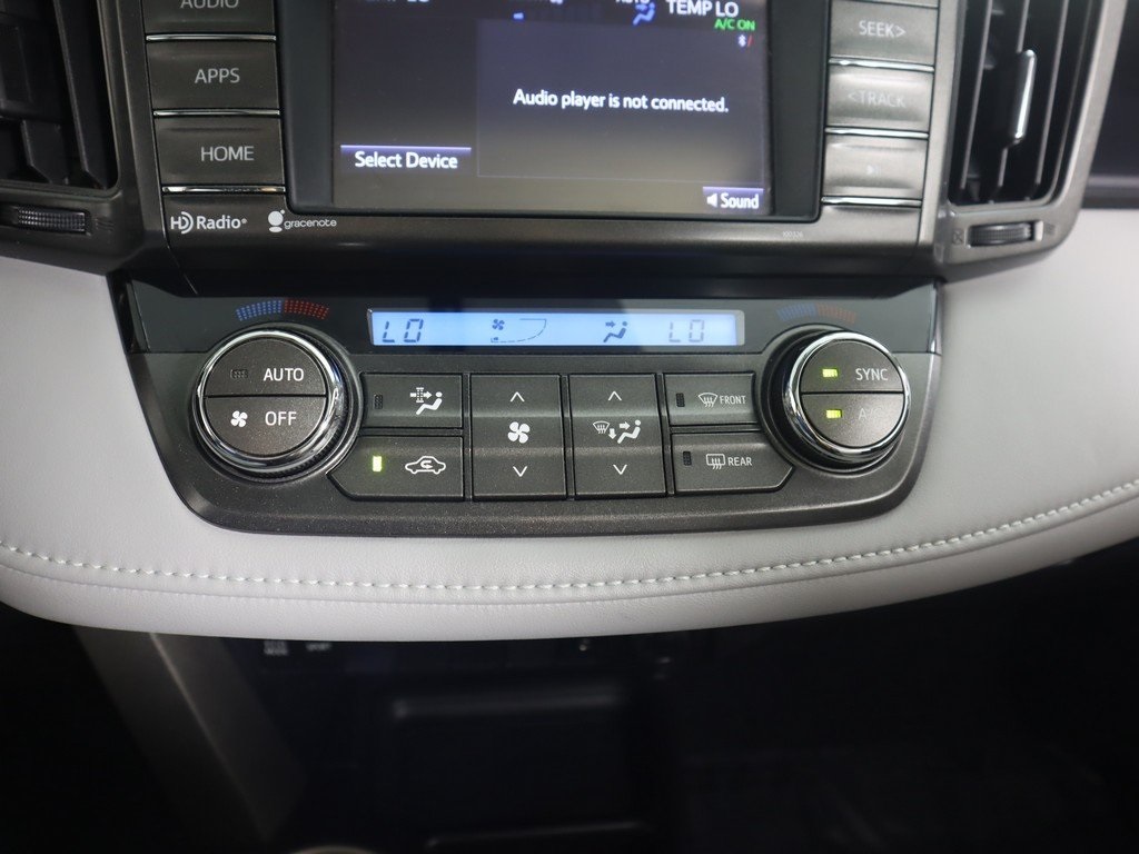 Vehicle image 32 of 37