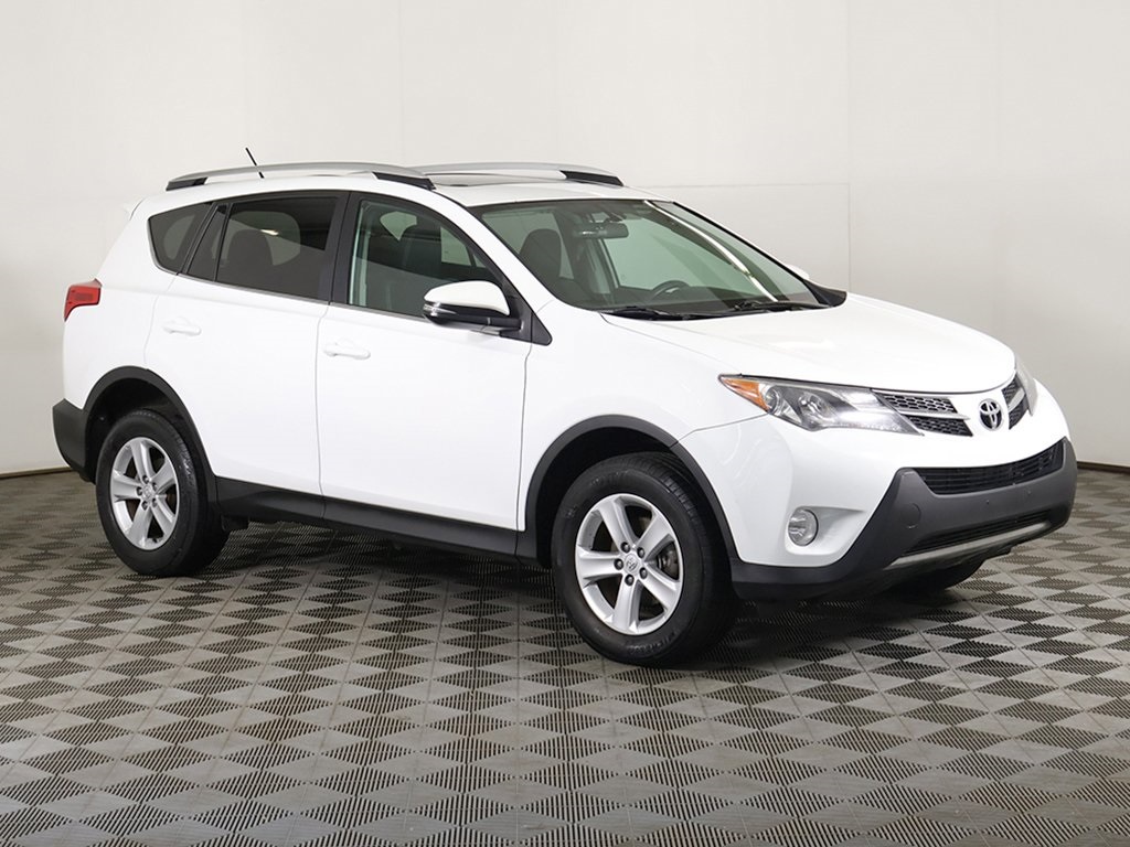 Vehicle image 5 of 45