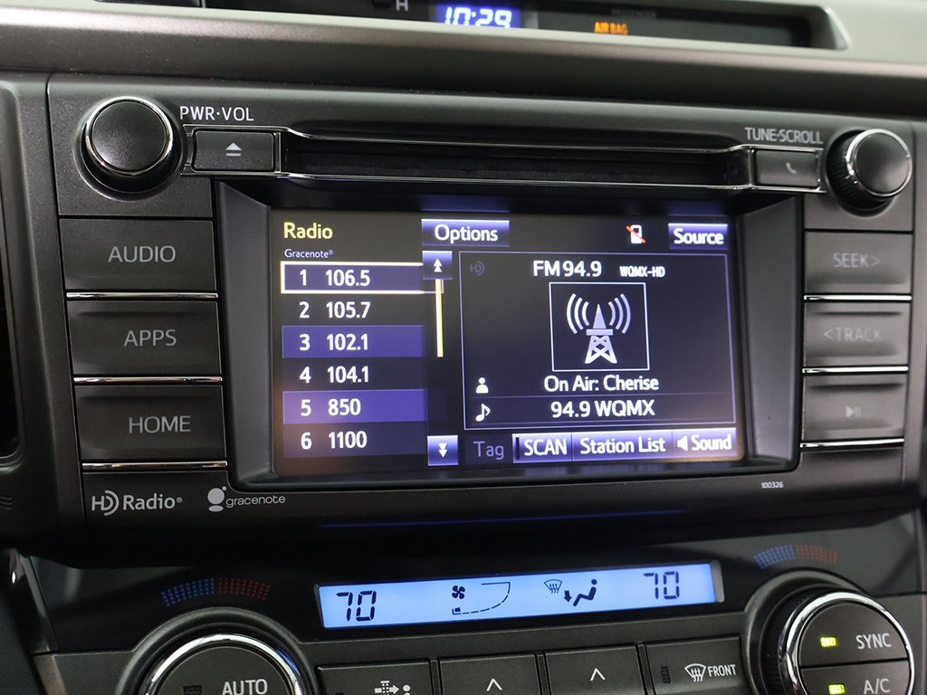 Vehicle image 27 of 45