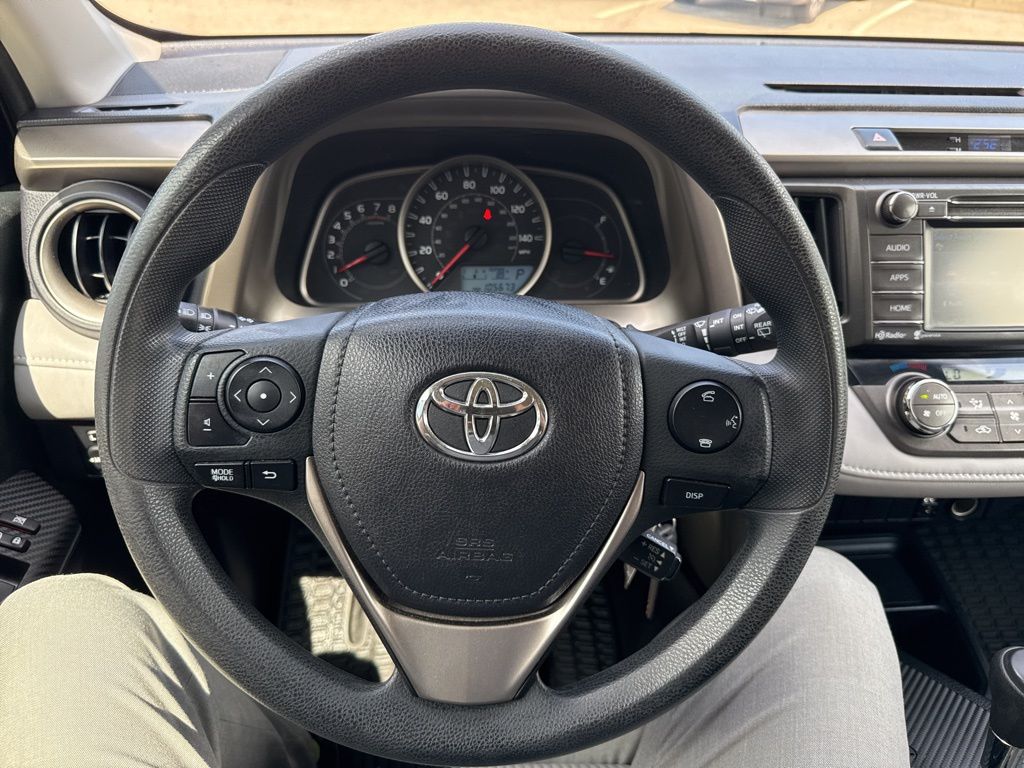 Vehicle image 19 of 24
