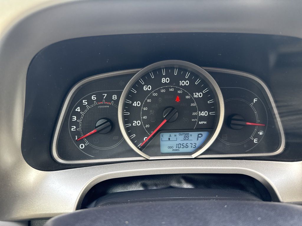 Vehicle image 20 of 24
