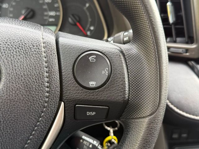 Vehicle image 13 of 30