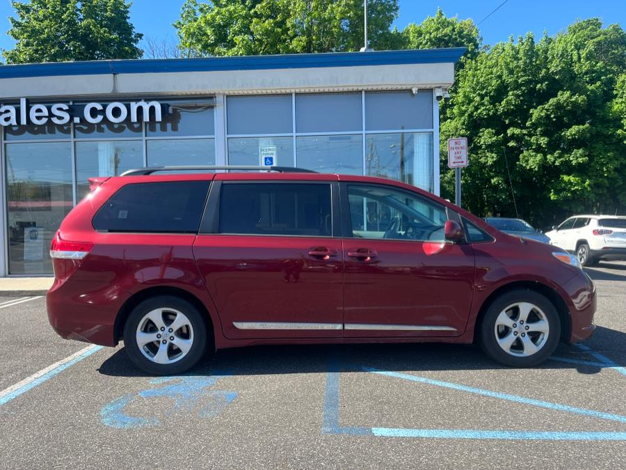 Vehicle image 4 of 23