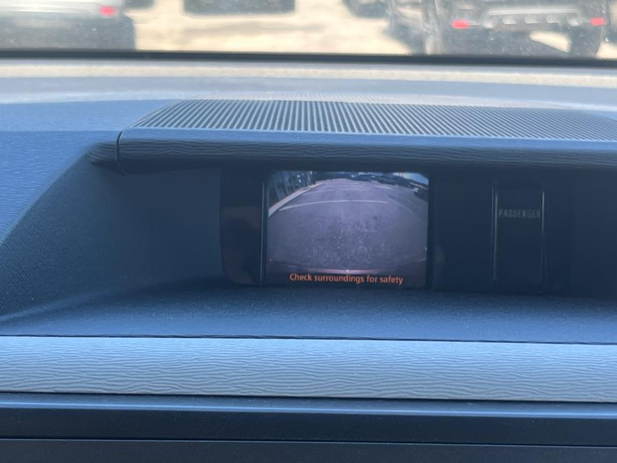 Vehicle image 20 of 23