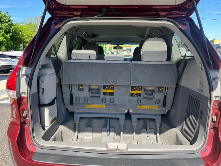 Vehicle image 23 of 23