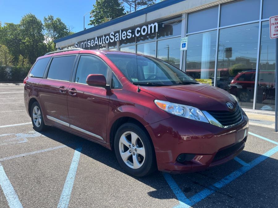 Vehicle image 3 of 23