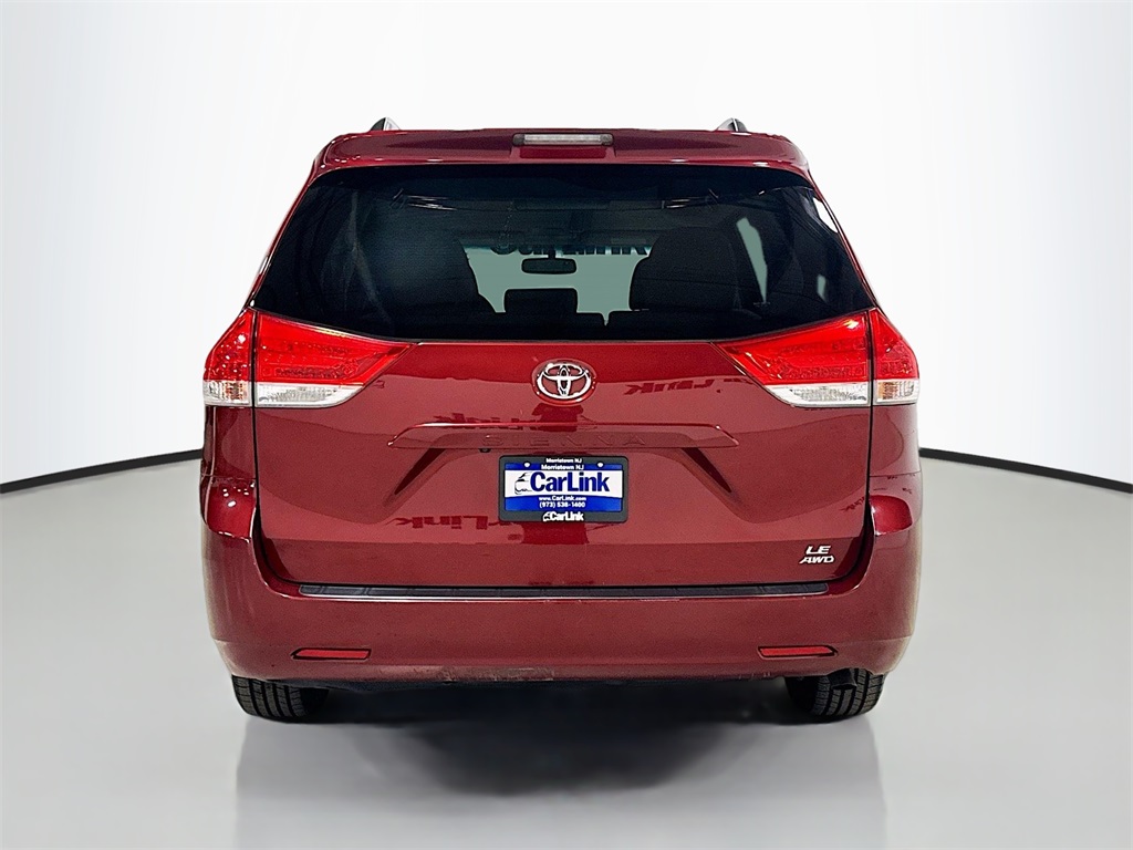 Vehicle image 6 of 31