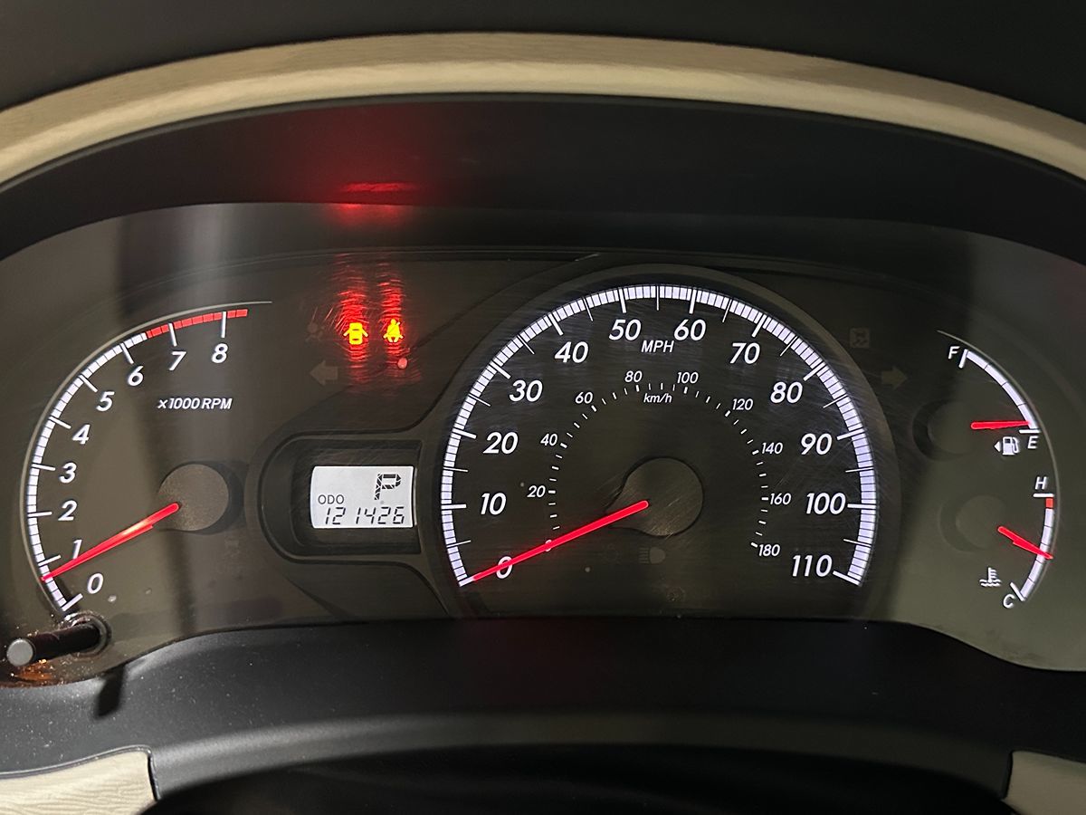 Vehicle image 18 of 28