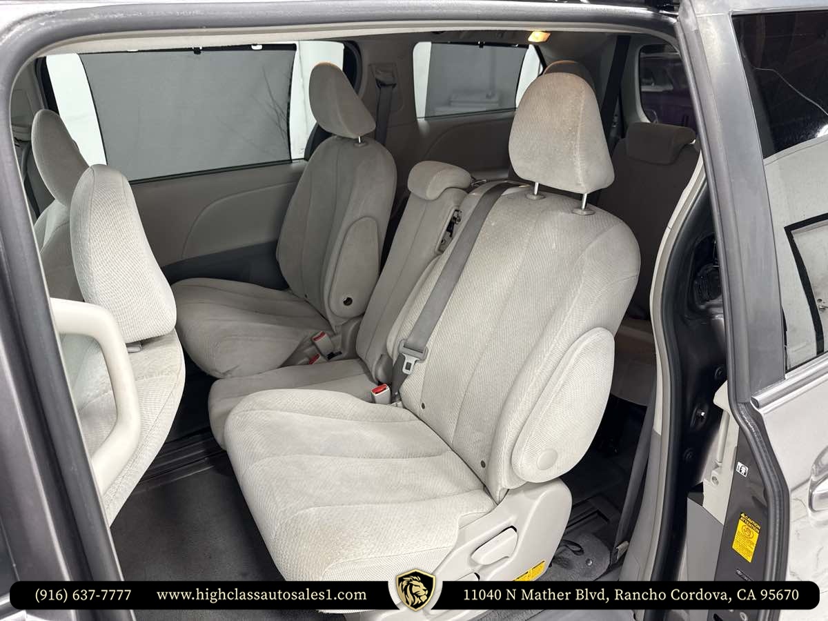 Vehicle image 20 of 63