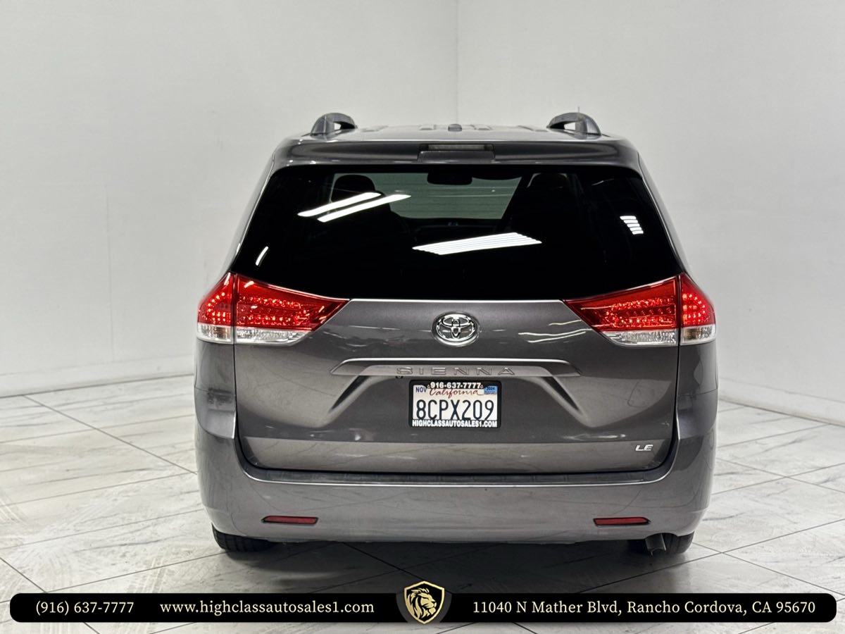 Vehicle image 10 of 63