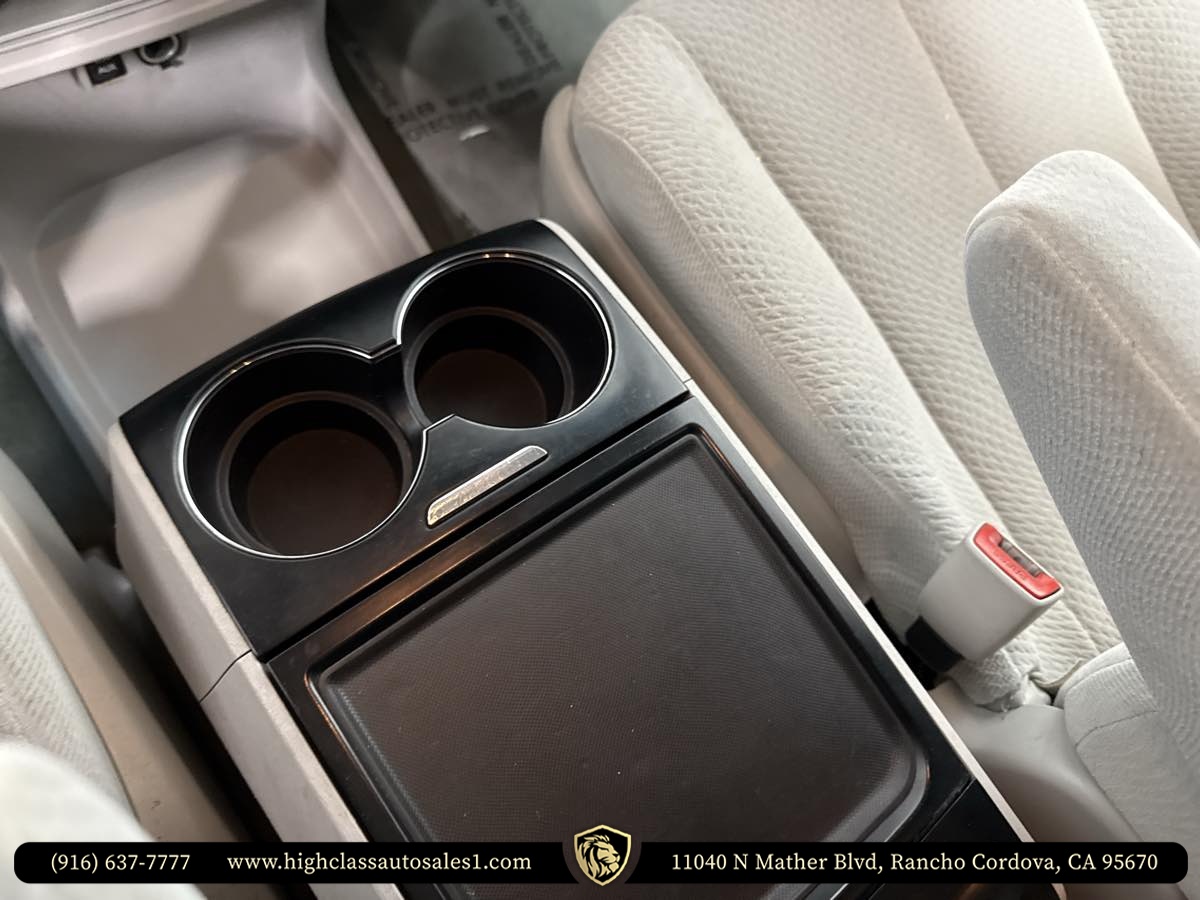 Vehicle image 45 of 63